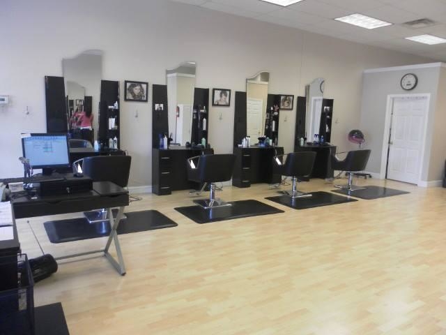 Family Cuts & More styling area